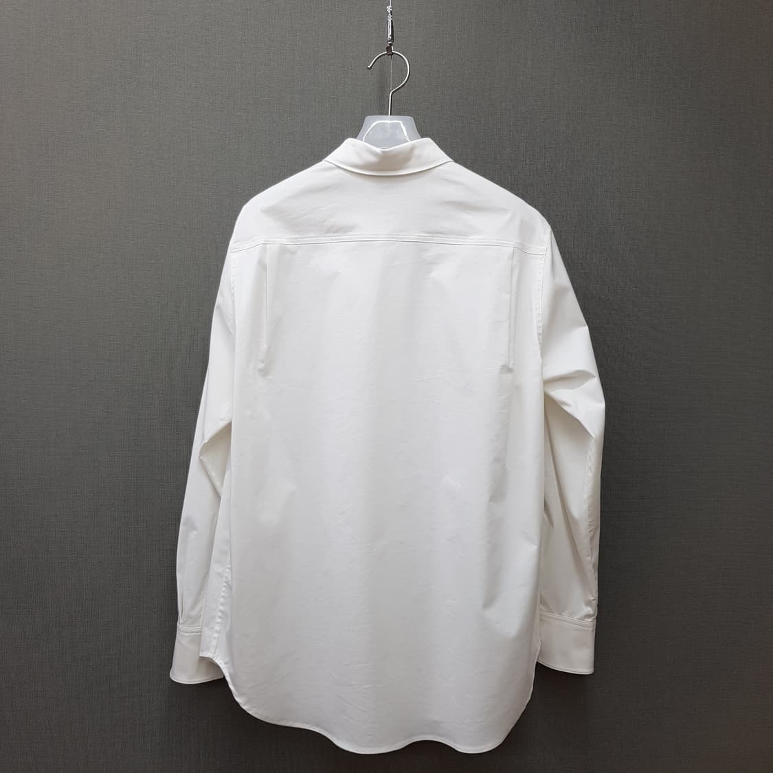 구호 2023 미니멀 화이트 셔츠 블라우스 S사이즈 상품이미지4