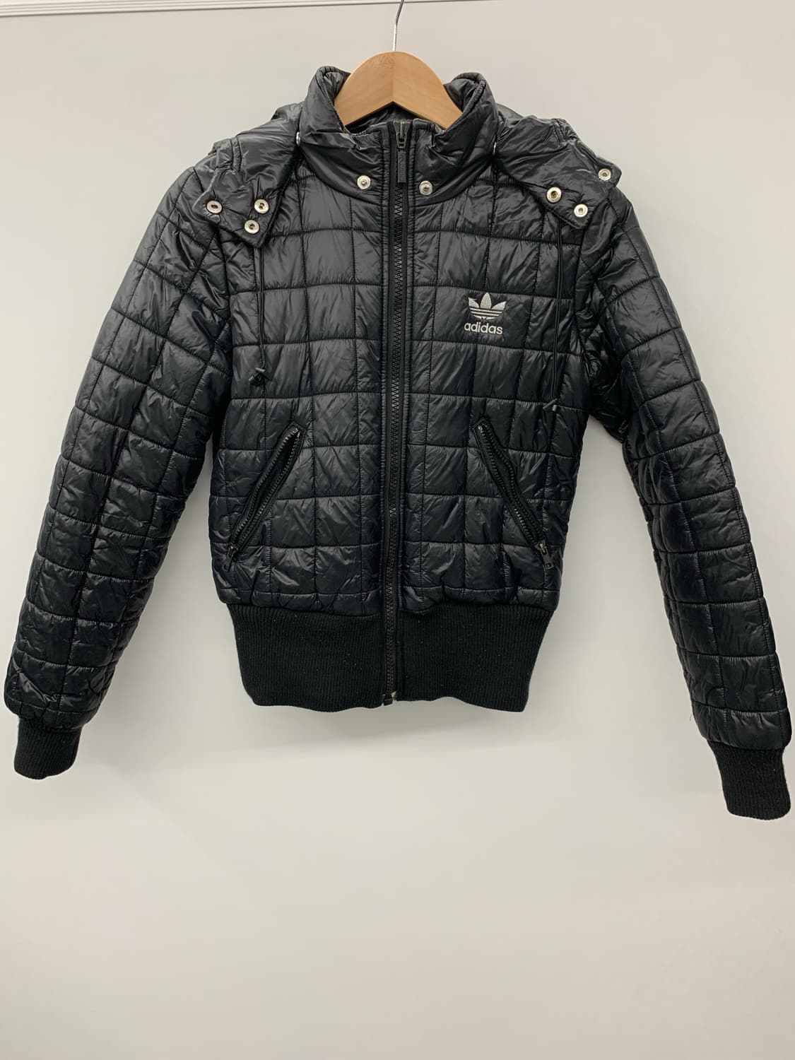 아디다스 y2k 퀄팅 푸퍼 다운 상품이미지3