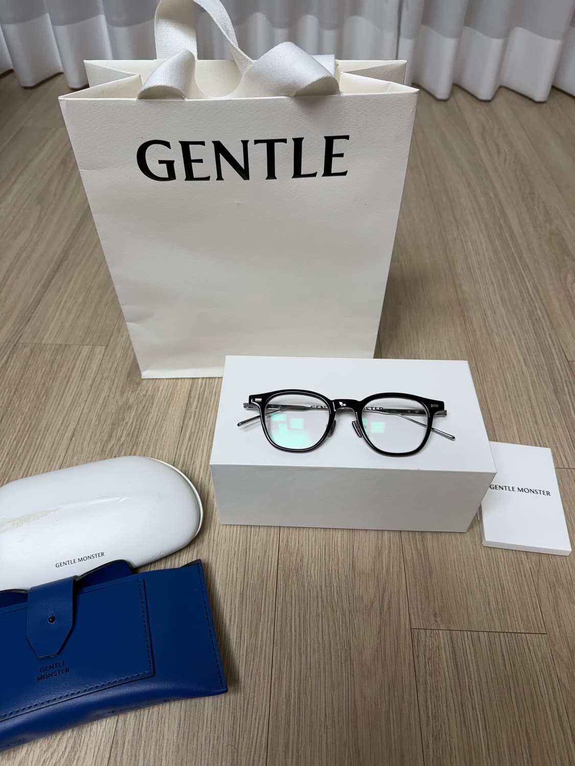 젠틀몬스터 안경 rob 상품이미지1