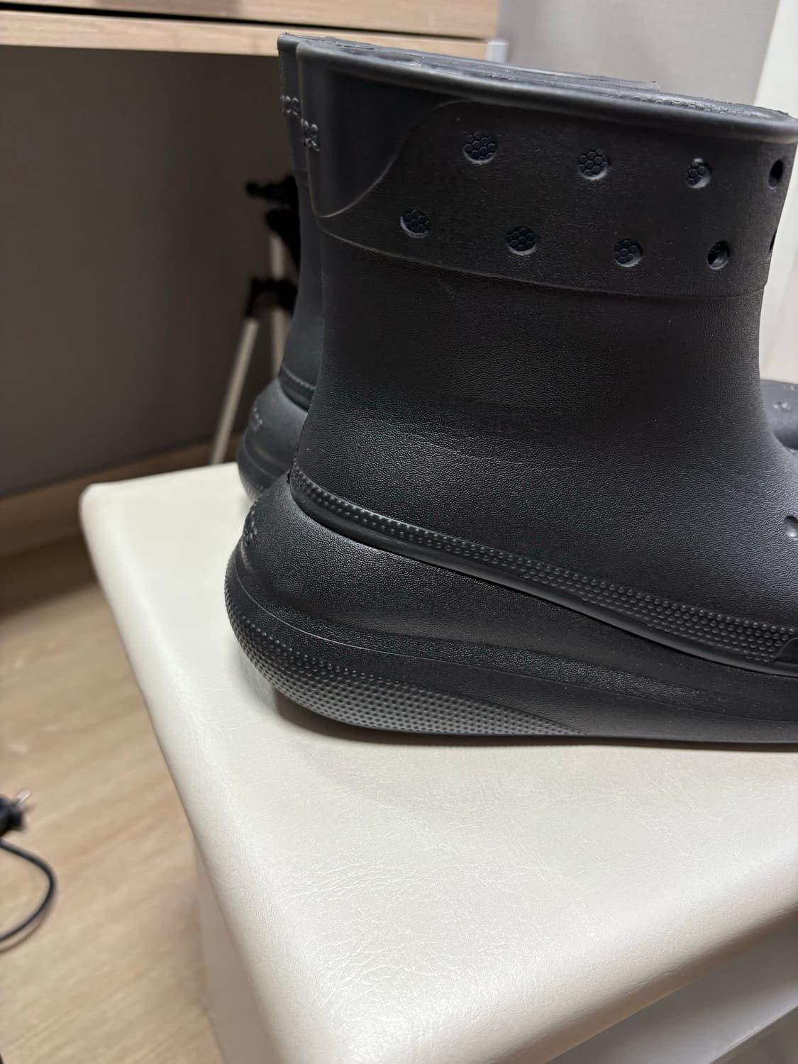 Crocs Classic Crush Boot Black 230 상품이미지4
