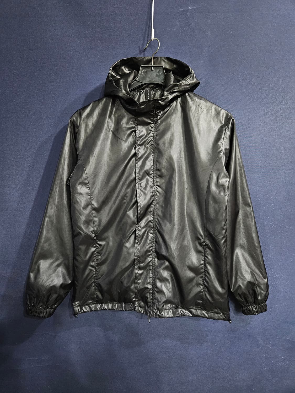 플라스틱 프로덕트 블랙 남성 세미오버핏 95 방풍 바람막이 자켓  상품이미지1