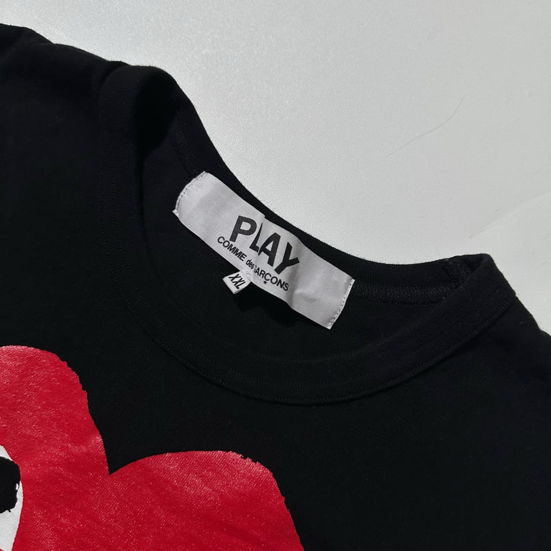 23ss 꼼데가르송 플레이 빅하트 반팔 티셔츠 상품이미지4