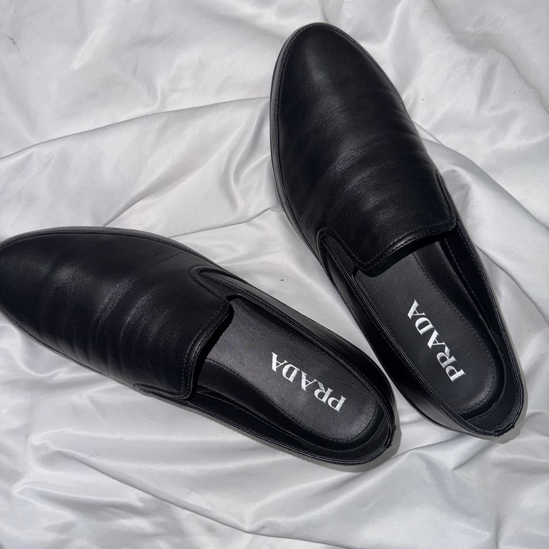 프라다 나파 레더 슬립온 상품이미지2