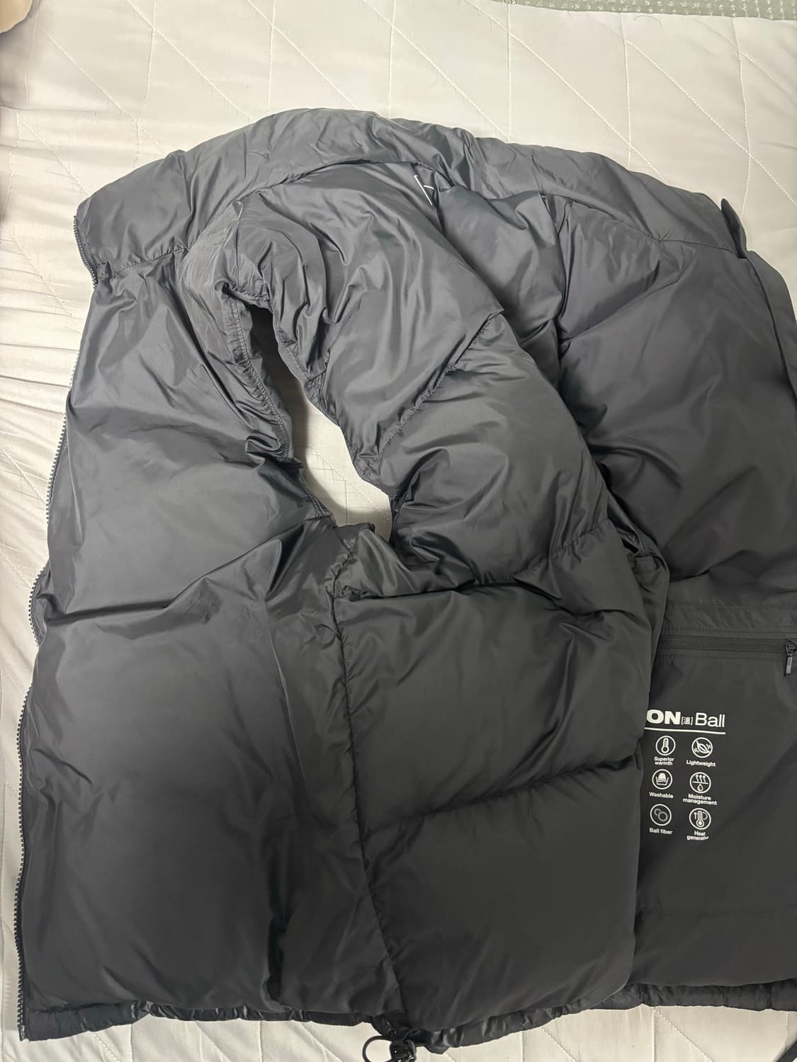 노스페이스 눕시 온 볼 베스트 블랙 105 XL 팝니다 상품이미지5