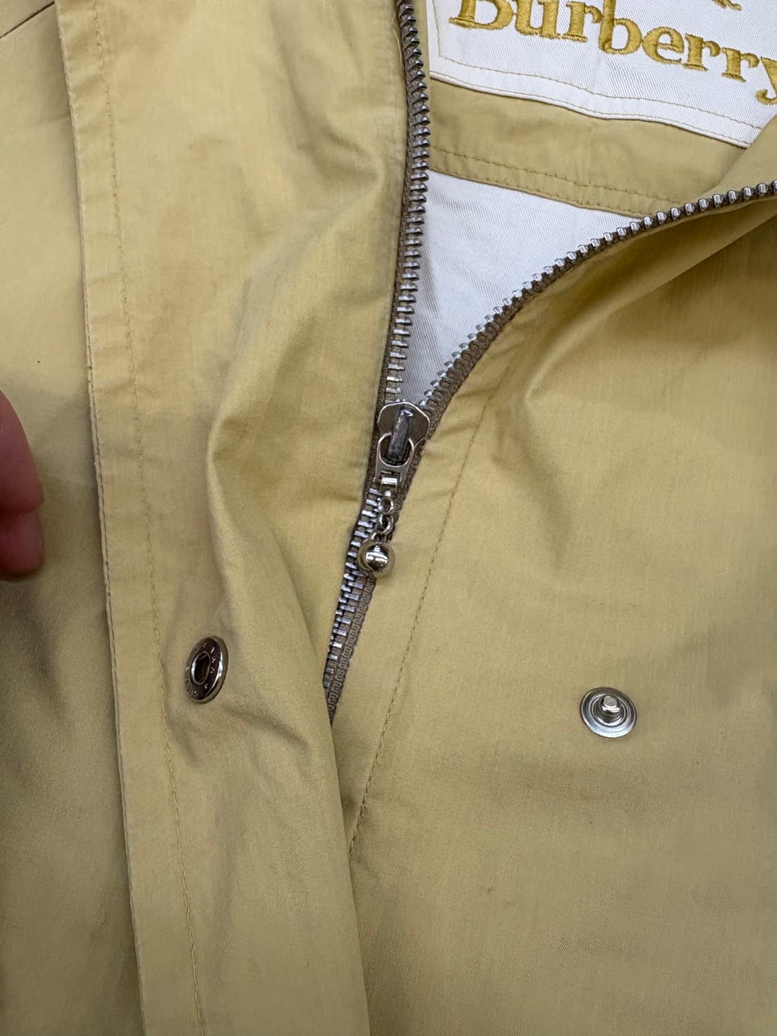 버버리 사파리 자켓 상품이미지5
