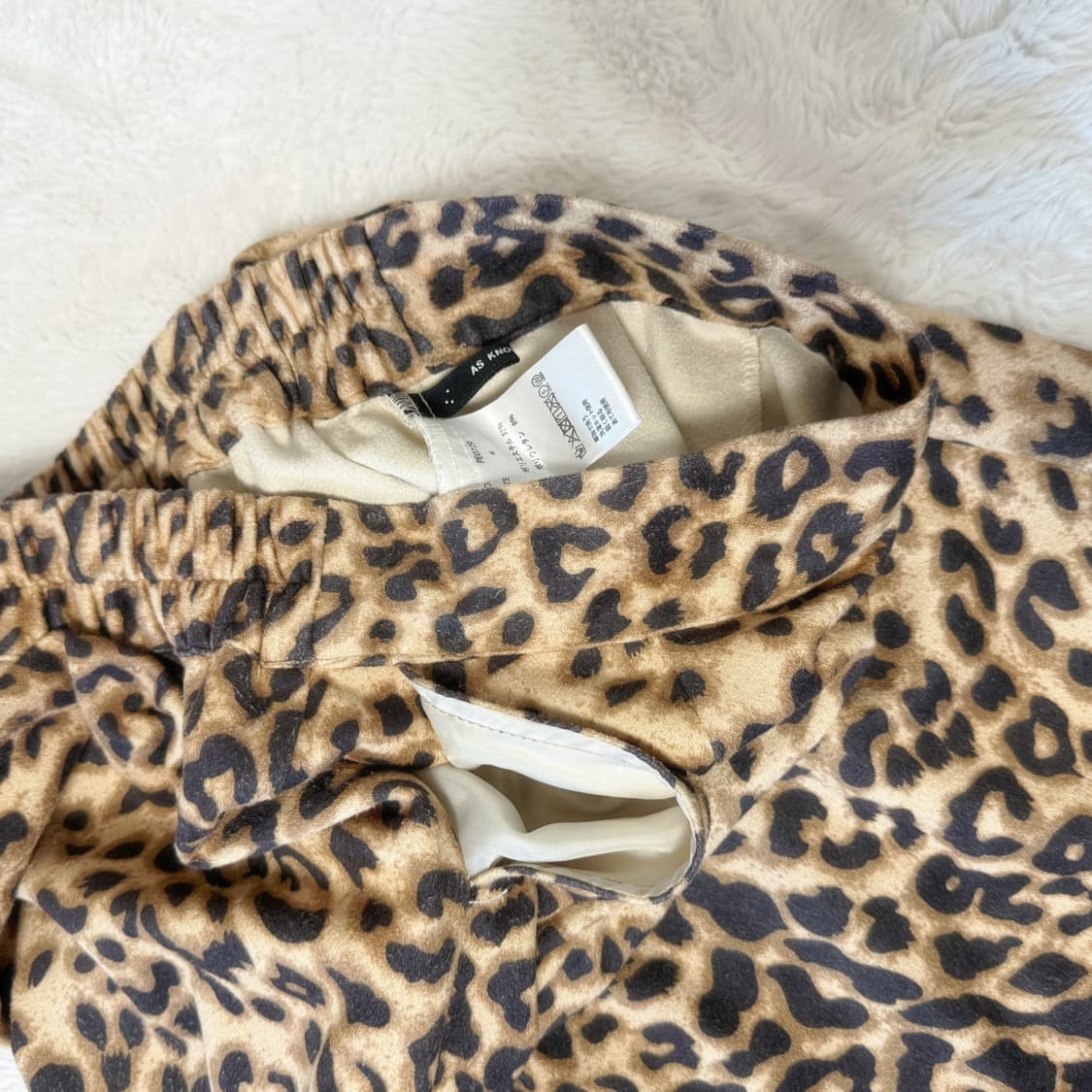 As Known as Pinky 히메갸루 오네갸루 호피 슬릿 딱붙 스커트 상품이미지5