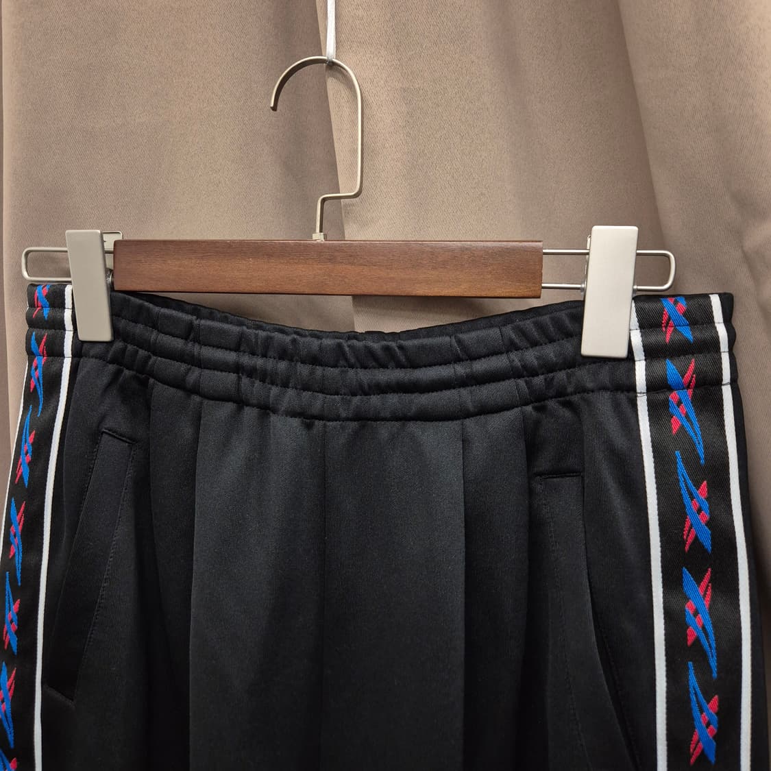 오니츠카 타이거 트레이닝 바지 상품이미지2