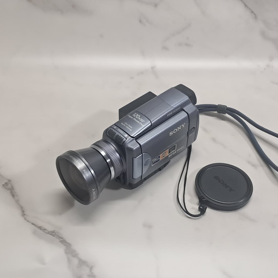 희귀! 최상! 소니 4mm 핸디캠 DCR-IP45 /광각컨버터 상품이미지1