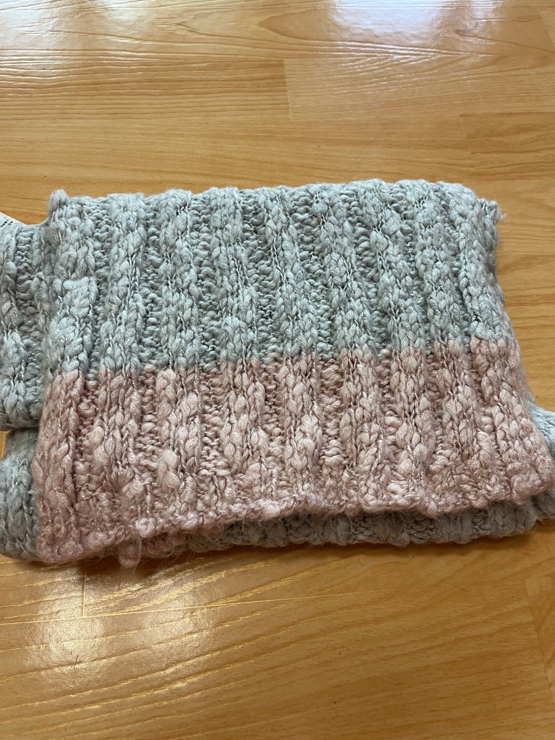 아베크롬비 회색 핑크색 배색 목도리 상품이미지1