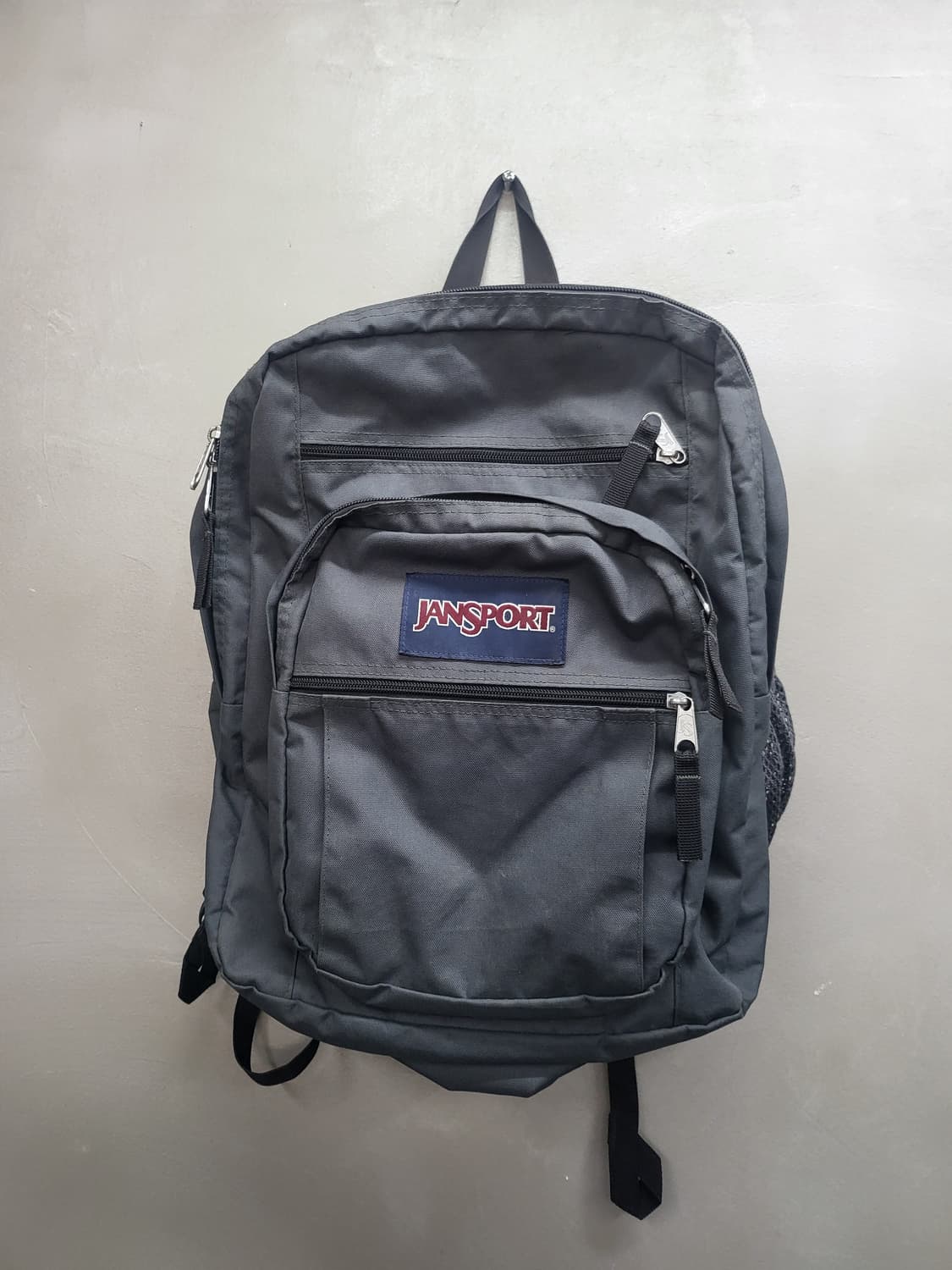 잔스포츠 백팩  회색 상품이미지1