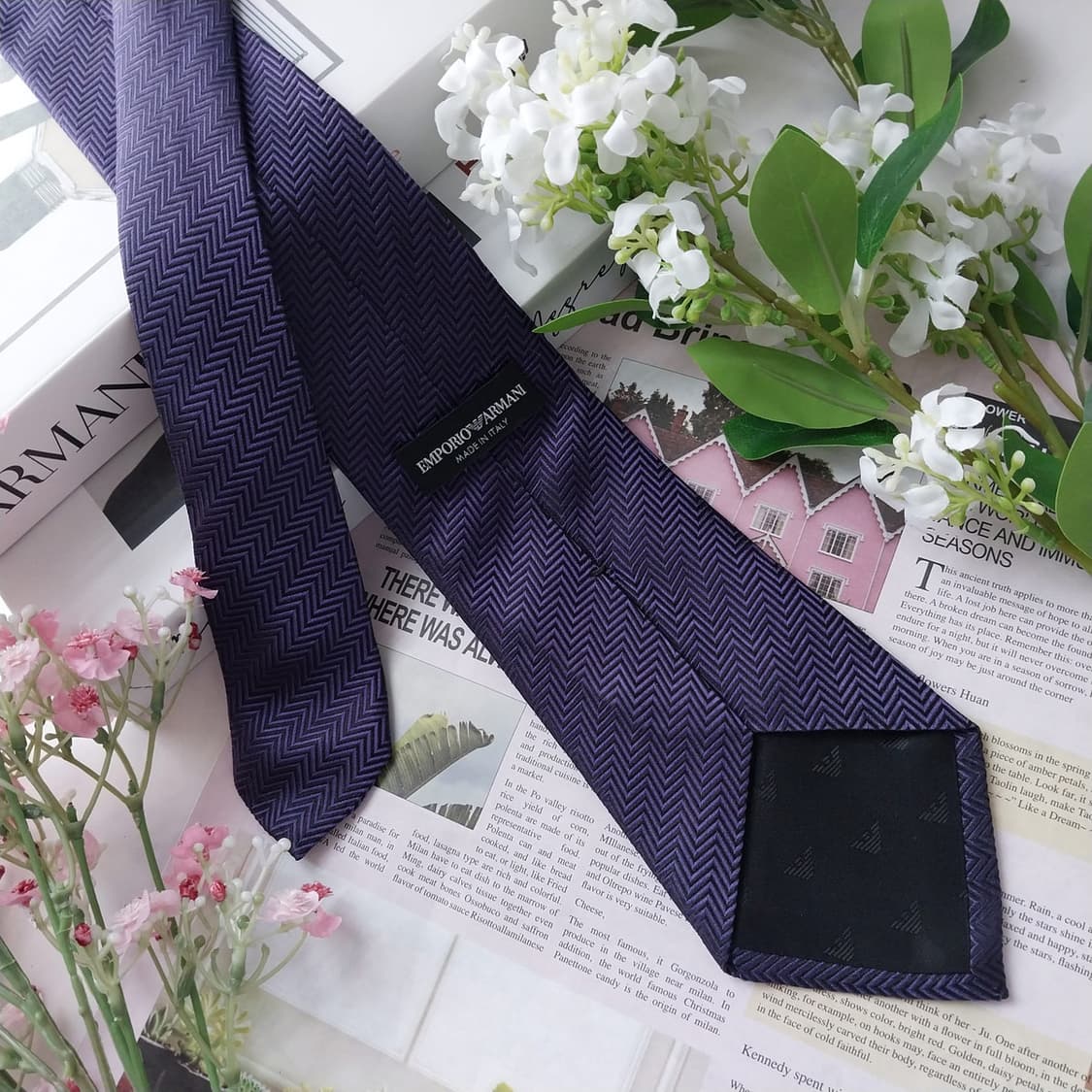 엠포리오 아르마니 실크 퍼플 헤링본 넥타이 9cm A+등급 K1755
 상품이미지5