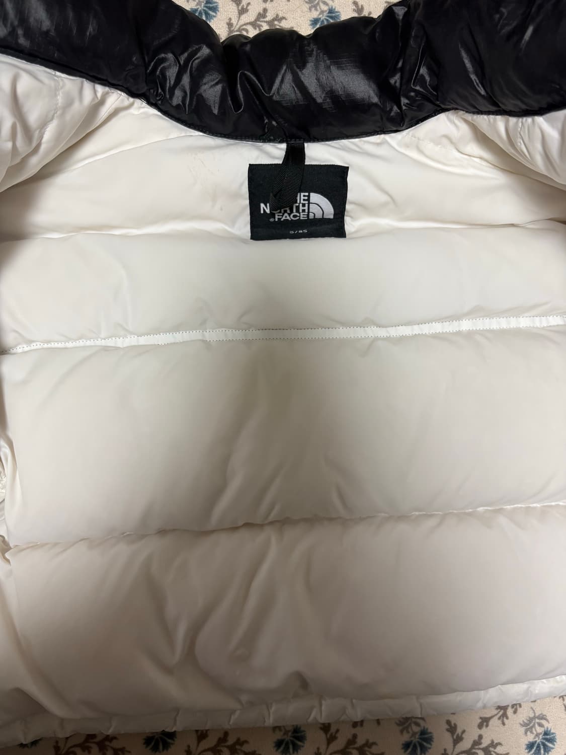 노스페이스 크롭 화이트 패딩 상품이미지3