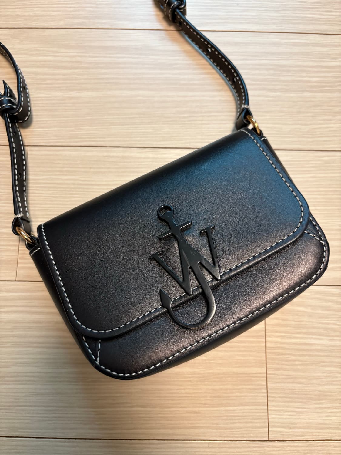  JW앤더슨 레더미니백 상품이미지2