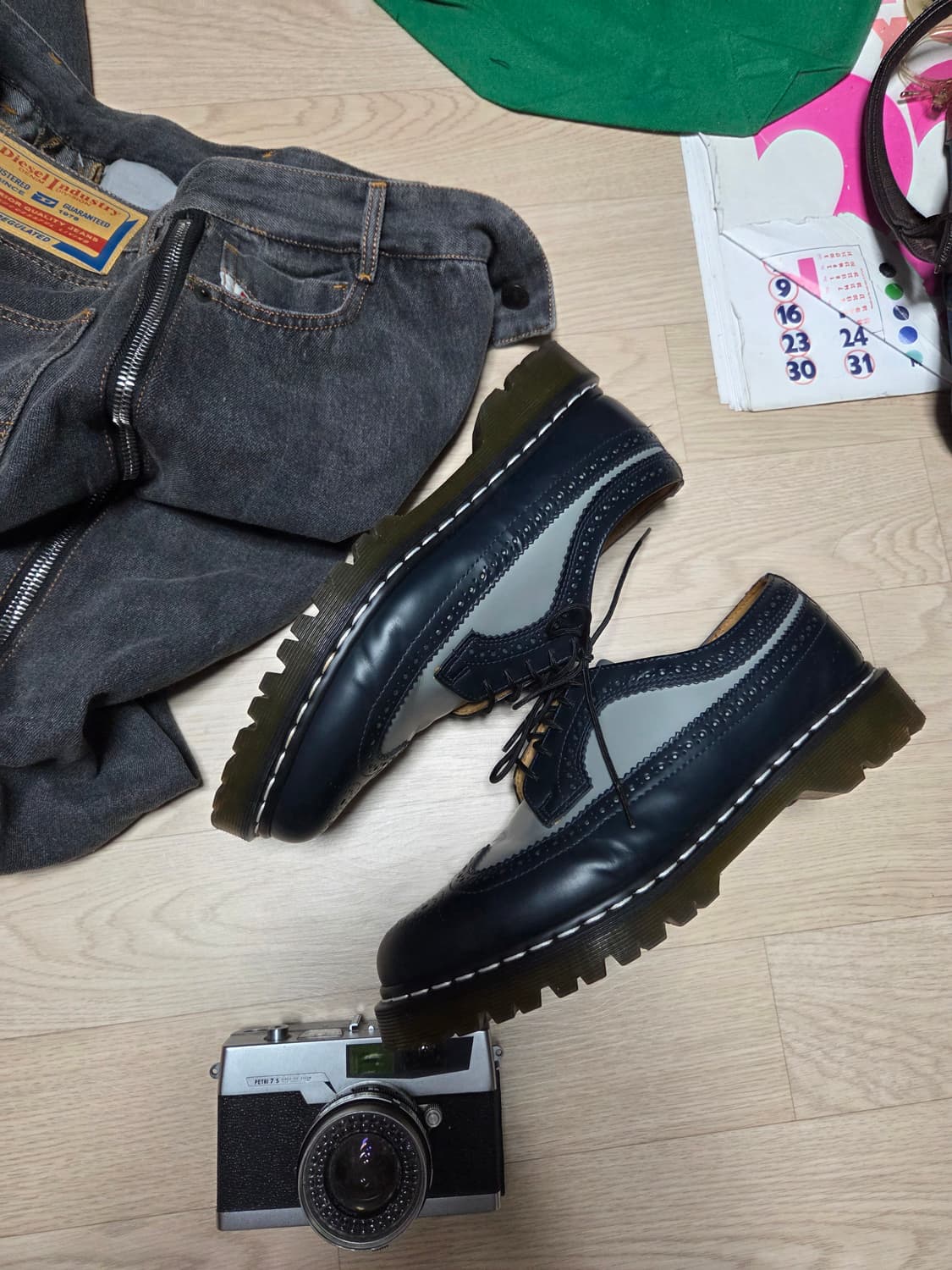 닥터마틴 윙팁 브로그 네이비 그레이 구두 더비 로퍼 상품이미지2