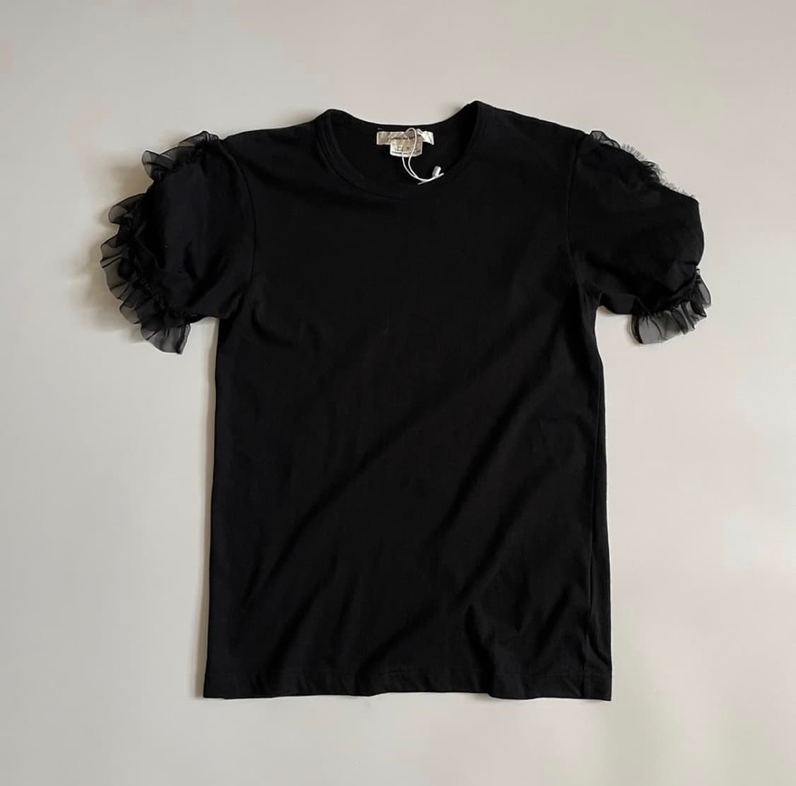 꼼데가르송 러플 탑 상품이미지1