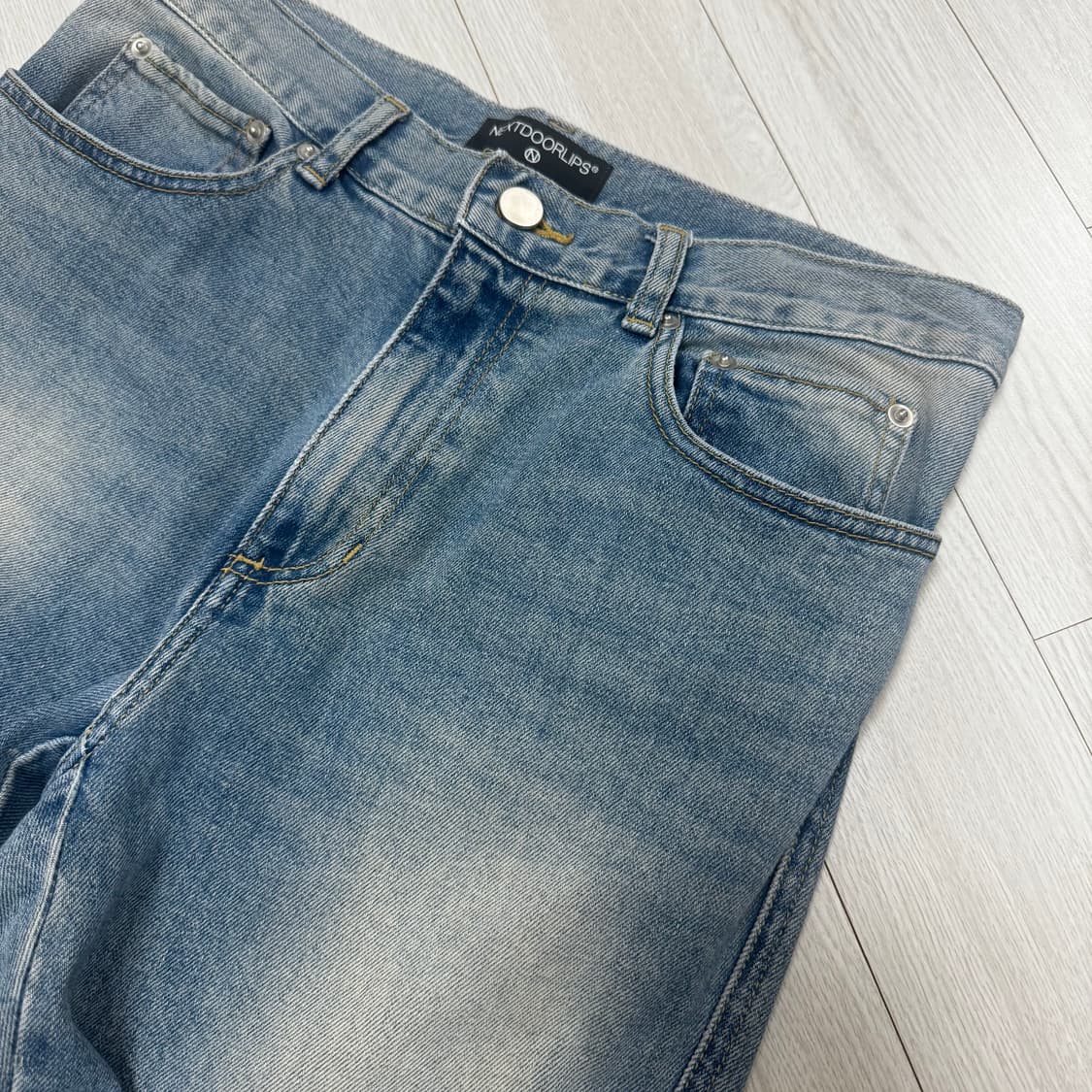 넥스트도어립스 트위스트 지퍼 데님팬츠 상품이미지2