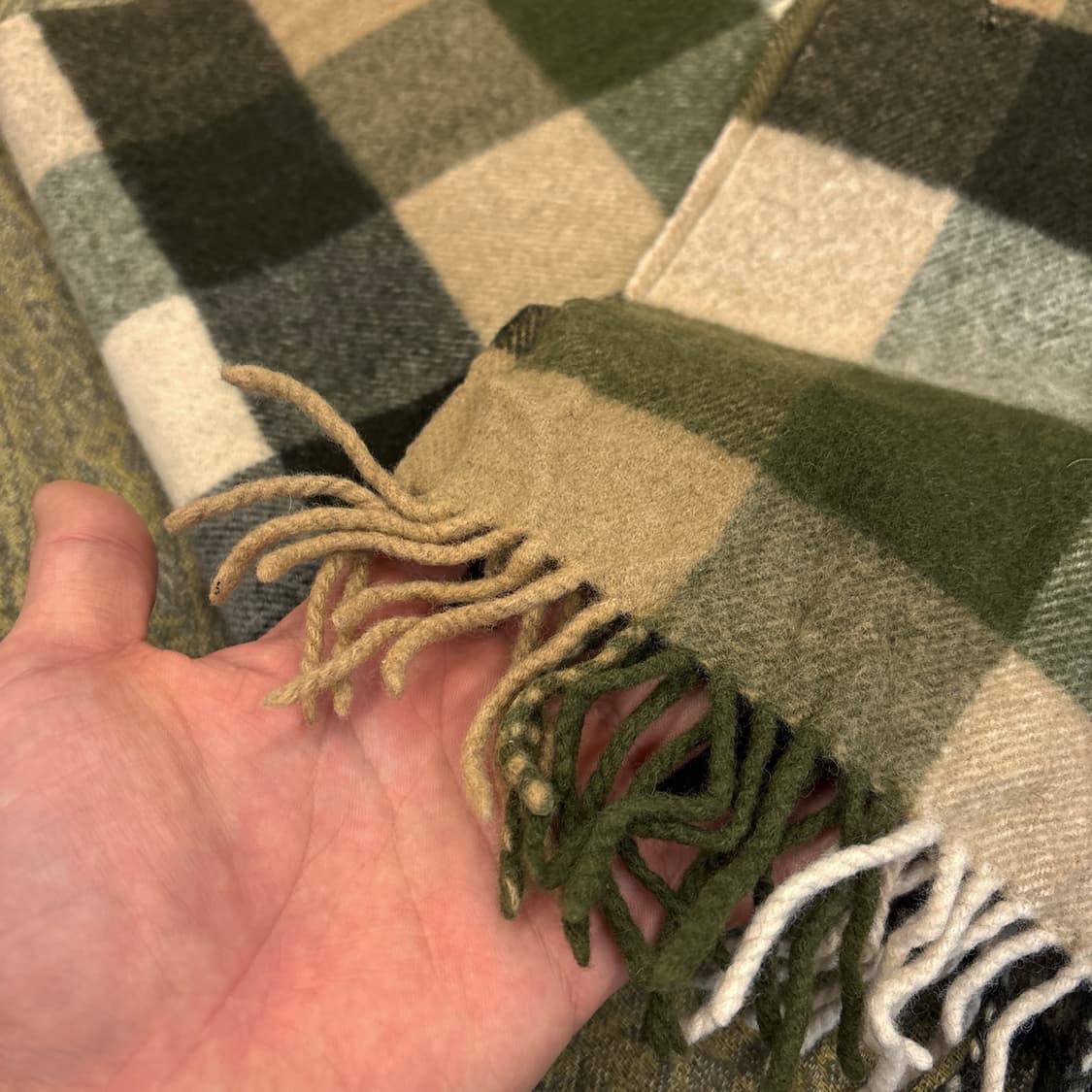 바버 클래식 스코틀랜드 메이드 블록체크 램스울 머플러 N270 상품이미지5