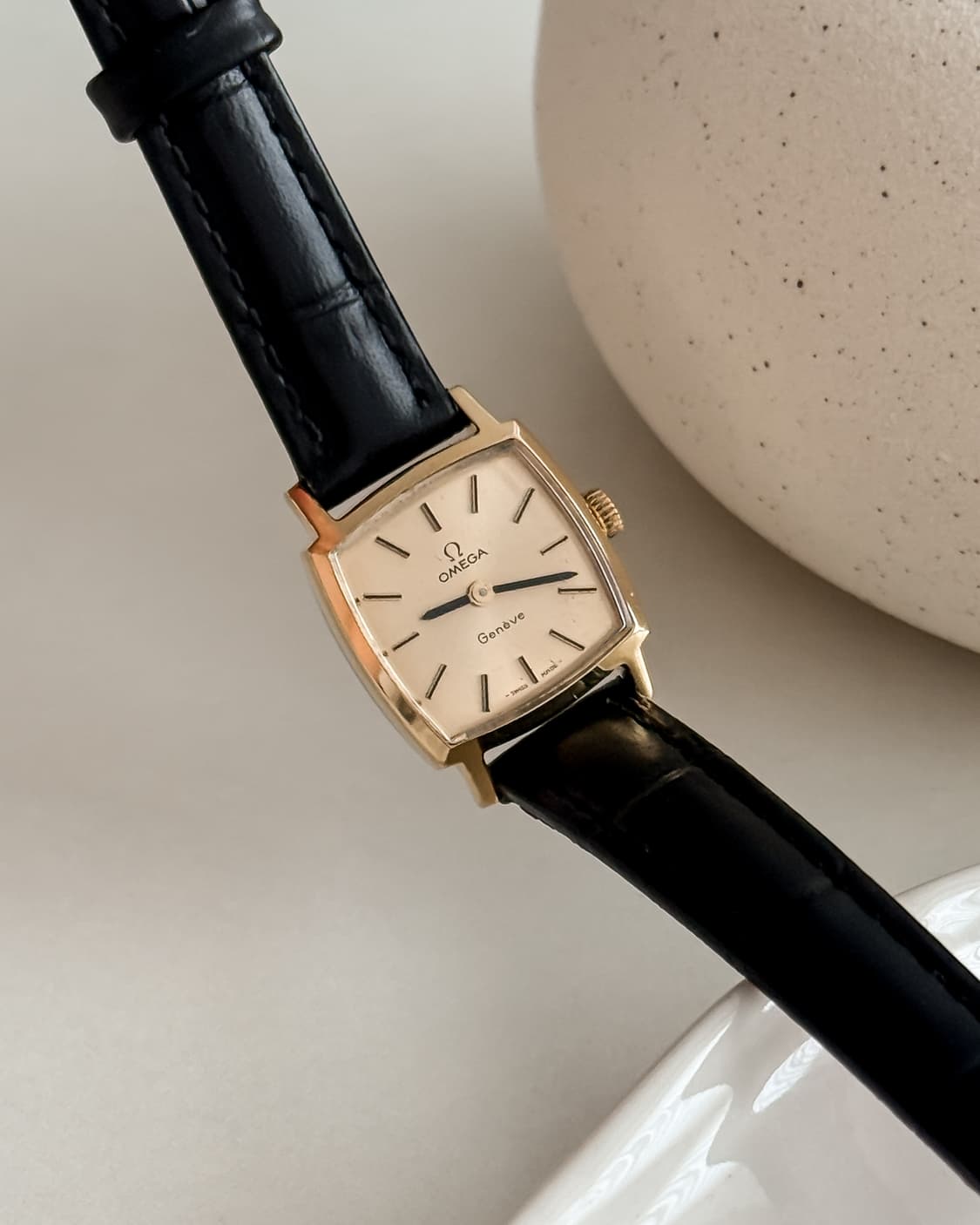 오메가 제네브 스퀘어 골드 수동 시계 상품이미지2