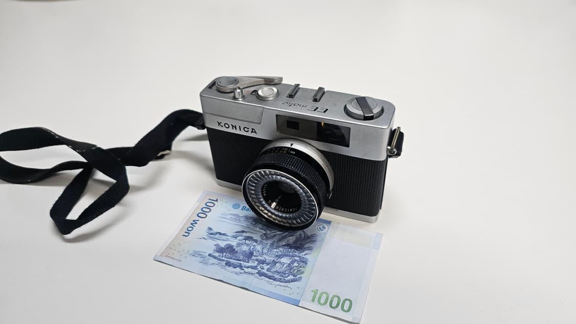 작례O 코니카 ee 매틱 + 코니시로쿠 헥사논 40mm 2.8 필름카메라 상품이미지1