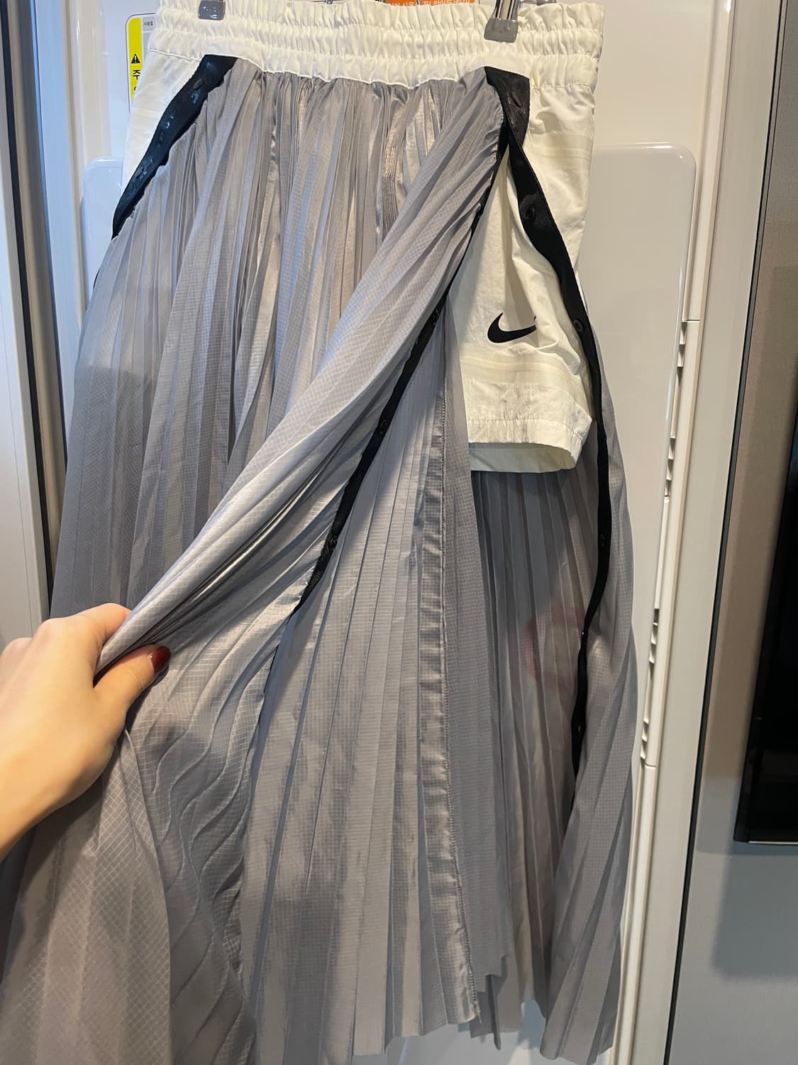 나이키 사카이 콜라보 플리츠 스커트 상품이미지4