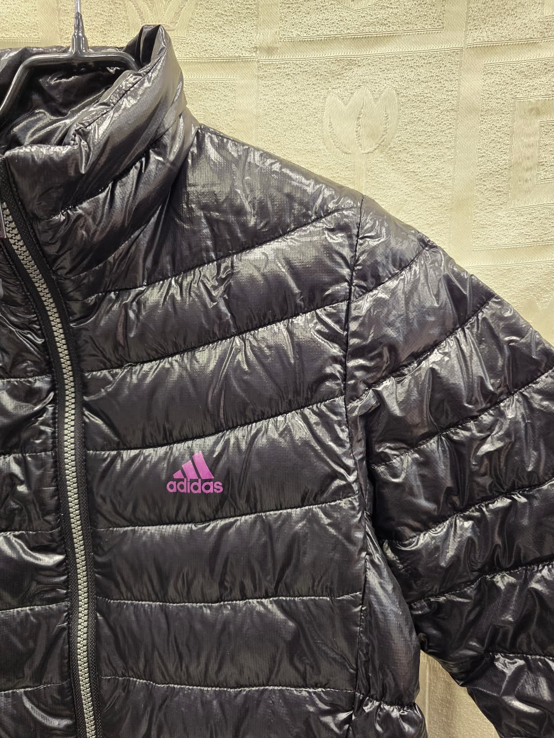 아디다스 여성 구스다운경량 패딩 85사이즈 44~55 상품이미지3