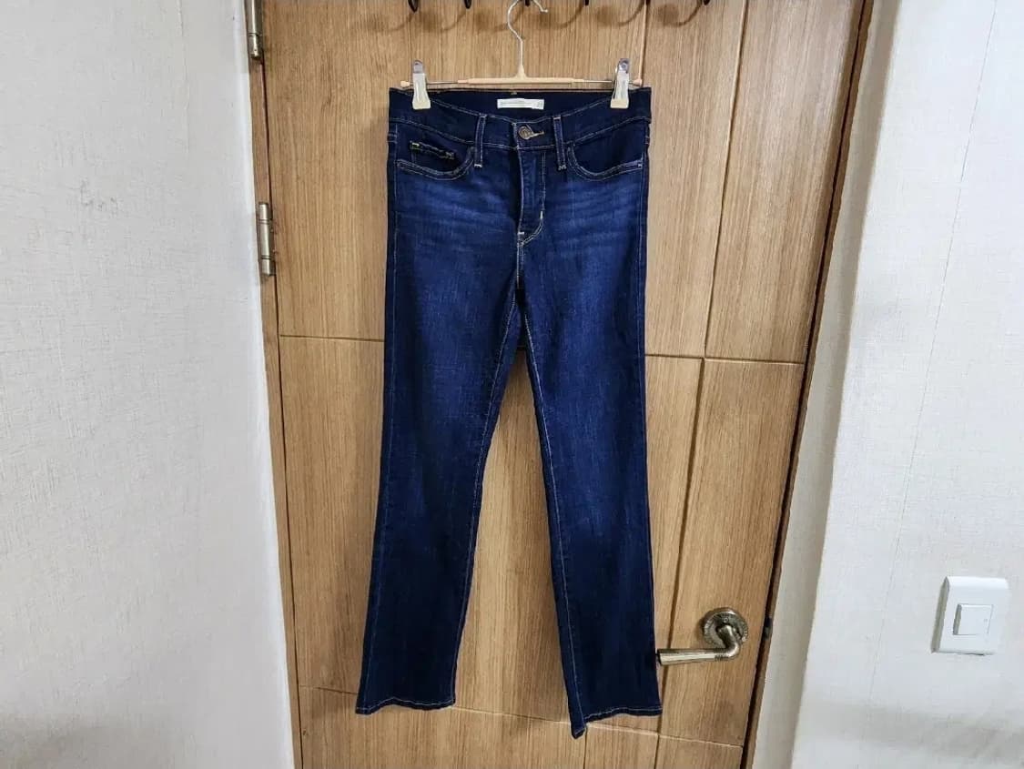 (26)여성 리바이스 쉐이핑 314 스트레이트 데님 팬츠 상품이미지2