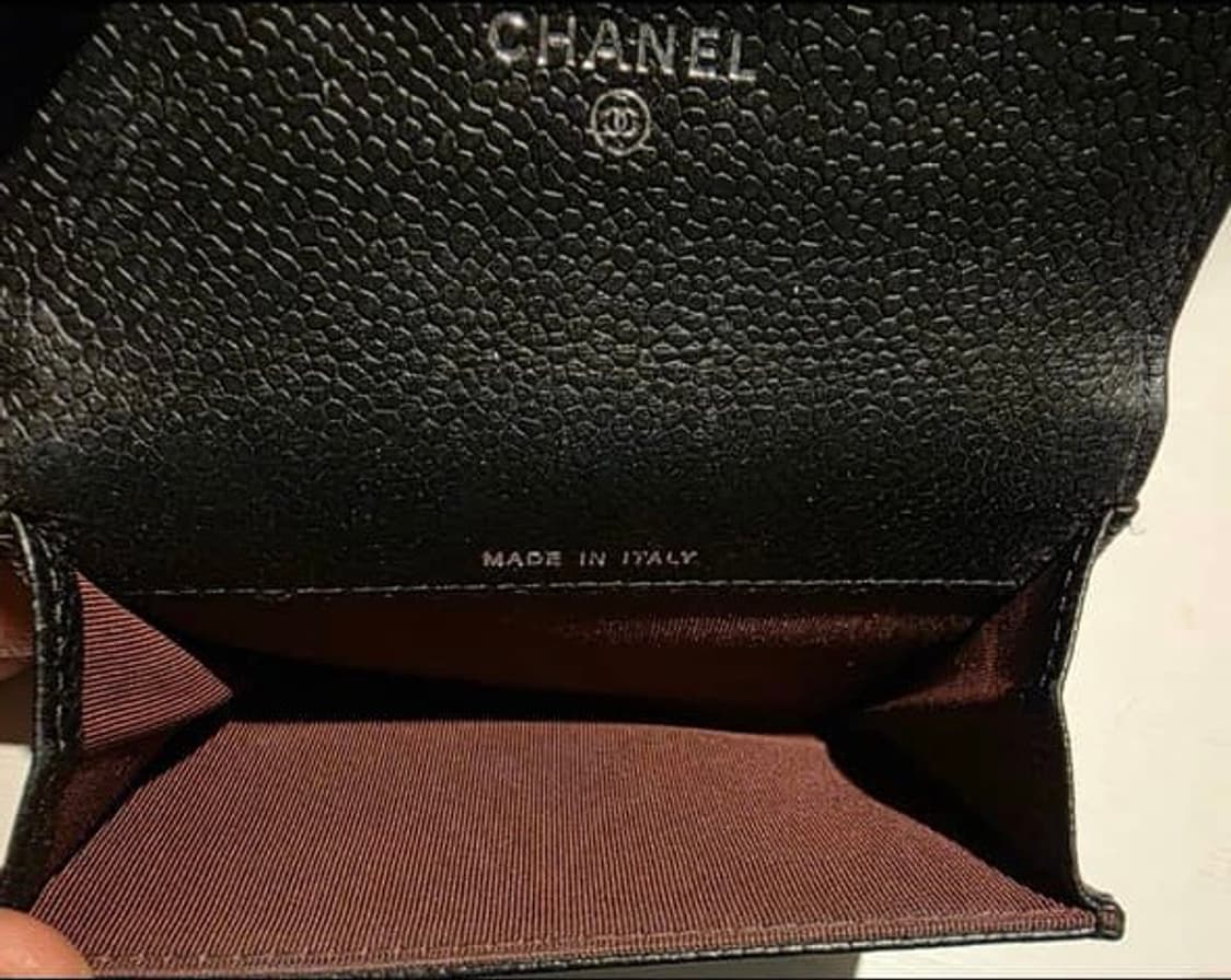 샤넬 똑딱이 클래식 그레인드 카프스킨 실버 메탈 플랩 카드지갑 블랙 상품이미지6