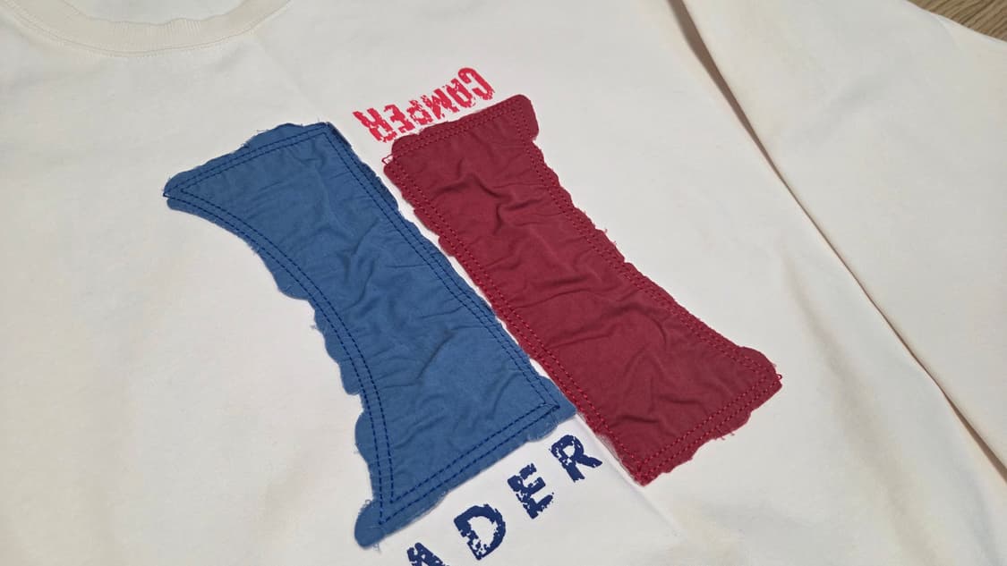 아더에러 베이지 캠퍼 에디션 맨투맨 티셔츠 상품이미지4