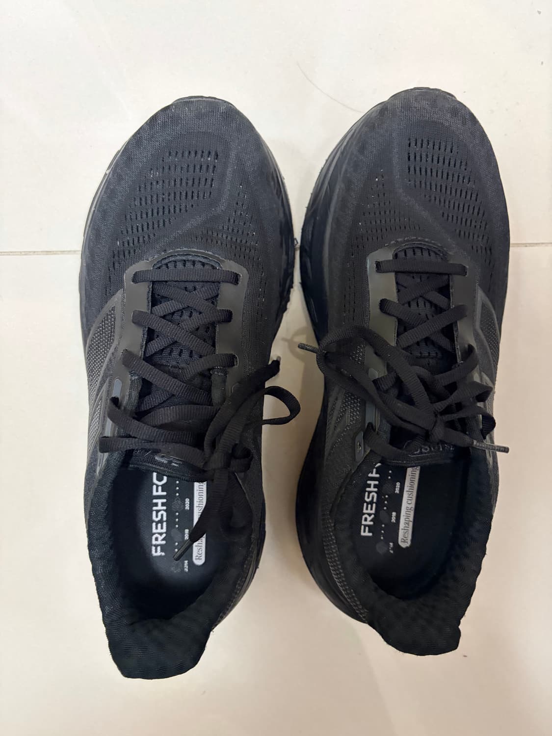 뉴발란스 1080v14 2E 260 상품이미지1