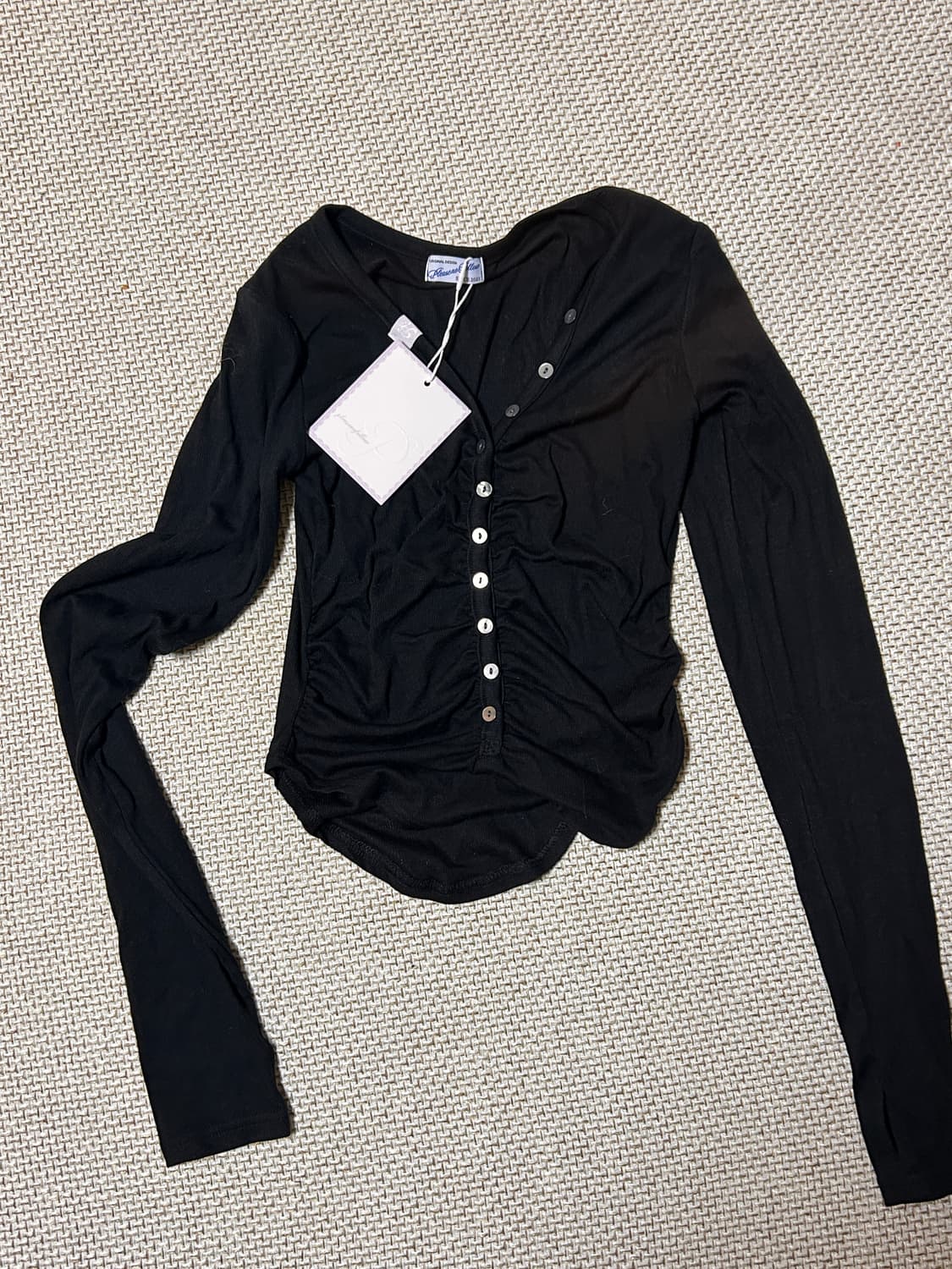 플리즈노팔로우 nina 니나 버튼 레이스 롱슬리브탑 상품이미지1