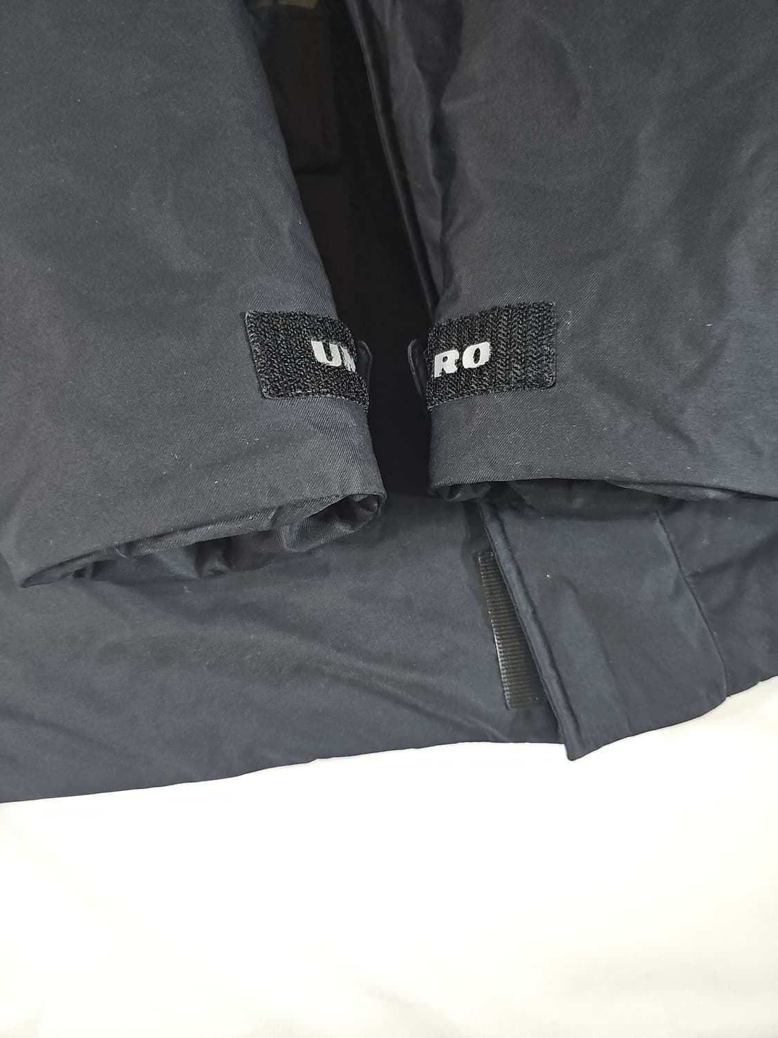 [95,M] 데상트 엄브로 블랙 덕다운 오리털 패딩 상품이미지6