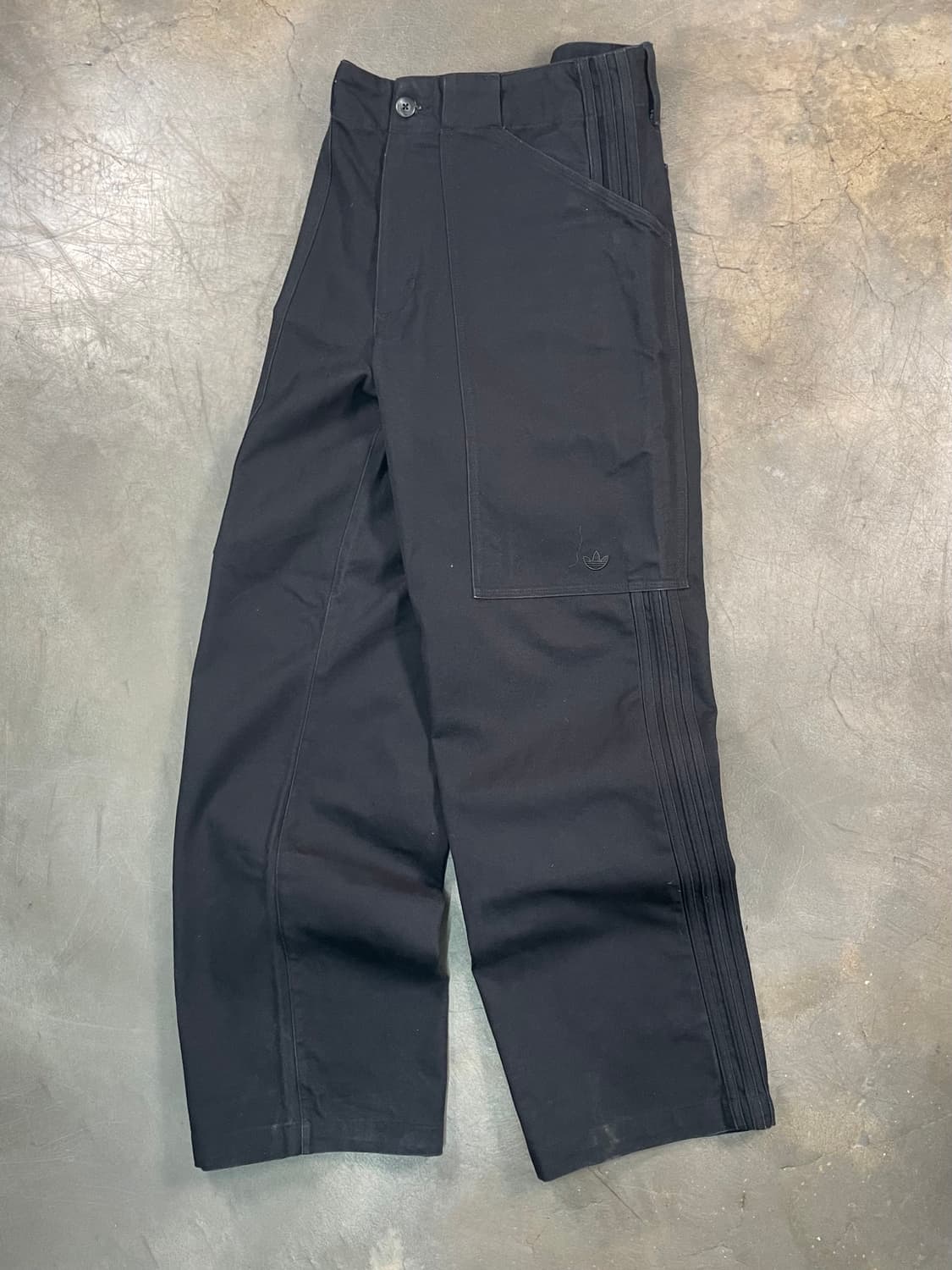 아디다스 프리미엄 에센셜 데님 카펜터 팬츠 상품이미지1