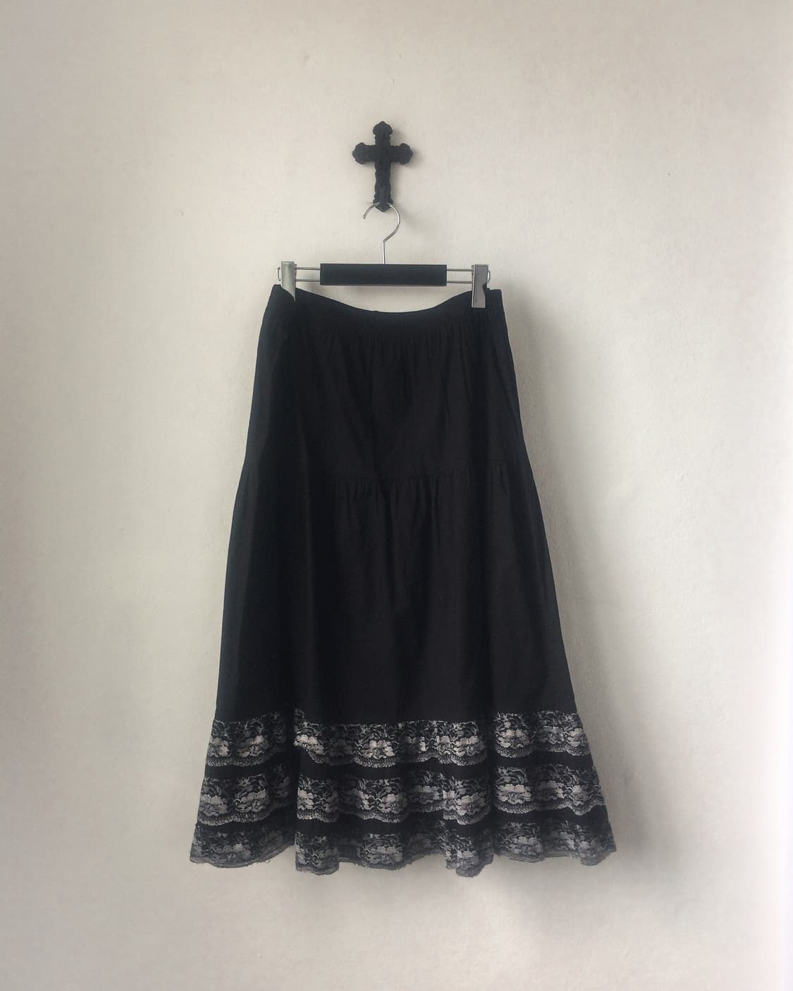 Flower lace trimming long skirt 상품이미지1