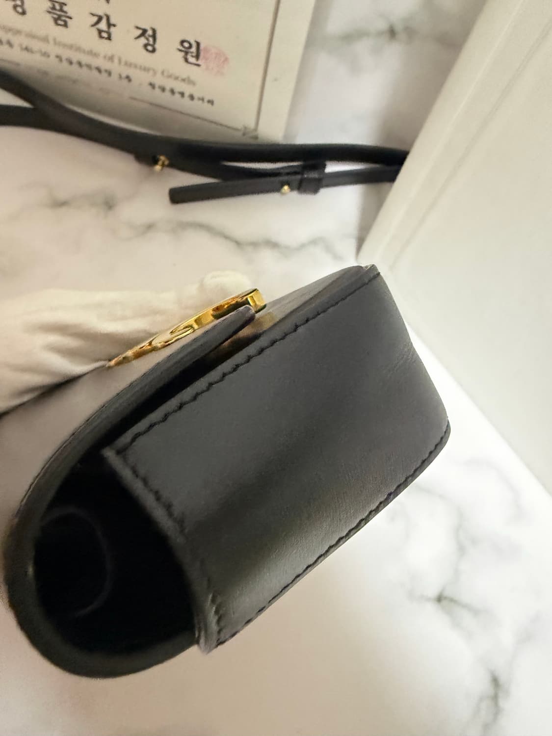 셀린느 미니 클로드 샤이니 카프스킨 블랙 상품이미지4