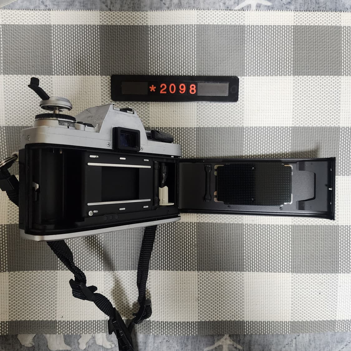 미놀타 X-300 필름카메라 1.4 단렌즈 실버바디 상품이미지6