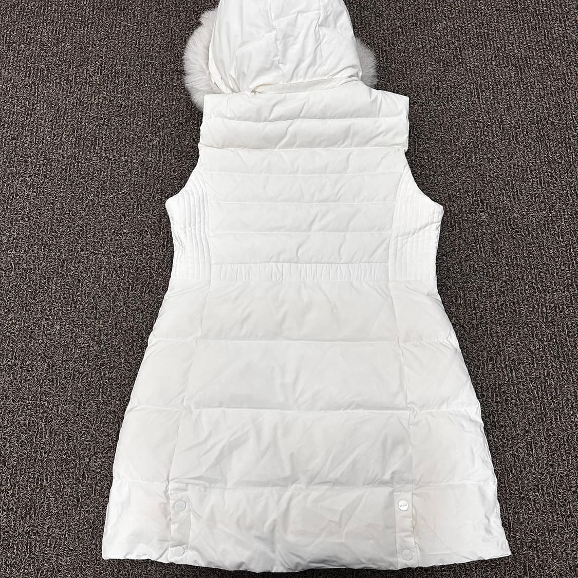 Volvik 볼빅 여성 골프웨어 덕다운 롱패딩 조끼 화이트 100(L) 상품이미지4