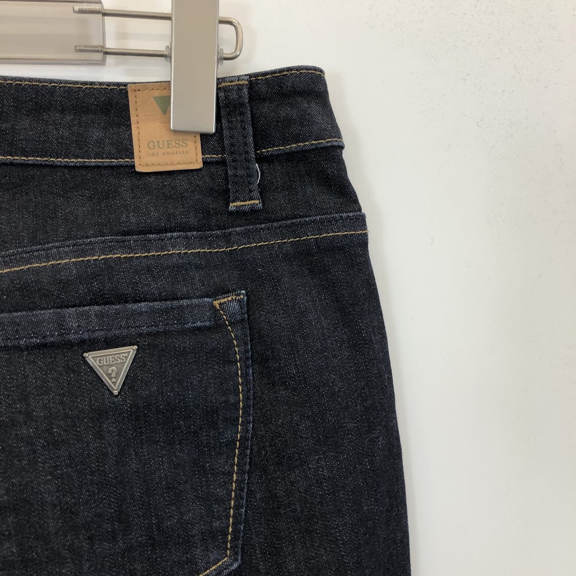 게스 프리미엄 은장 부츠컷 데님진 30 인치 상품이미지3