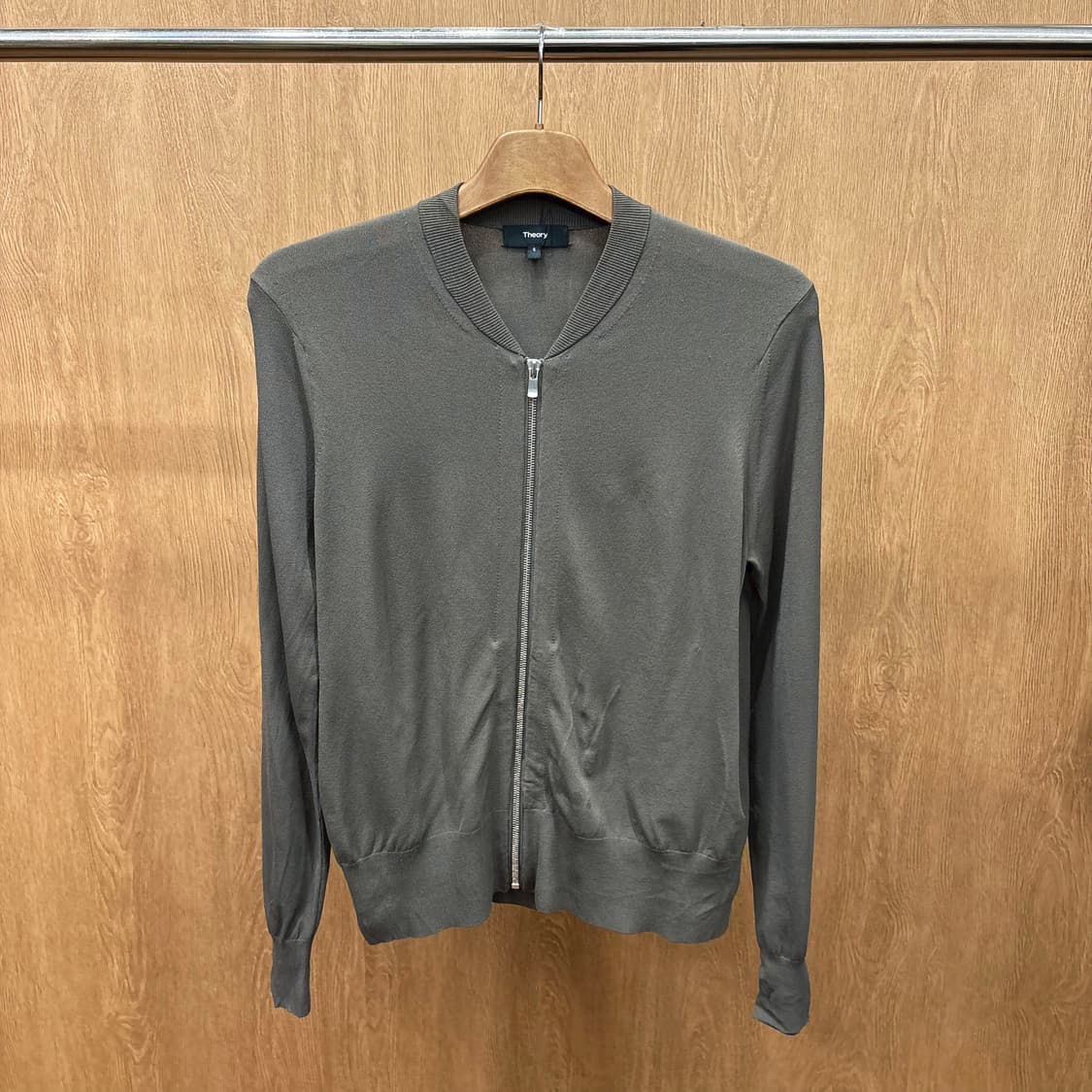 띠어리 니트 집업 가디건 무지 립 넥 사이드 포켓 디테일 레귤러핏 브라운 상품이미지2