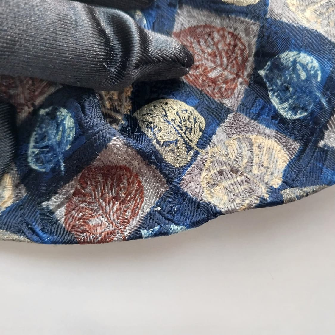 제냐 실크 네이비 리프 패턴 넥타이 10.3cm B등급 K1271
 상품이미지7