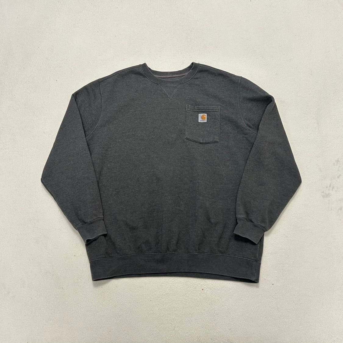Carhartt charcoal sweatshirt 상품이미지4