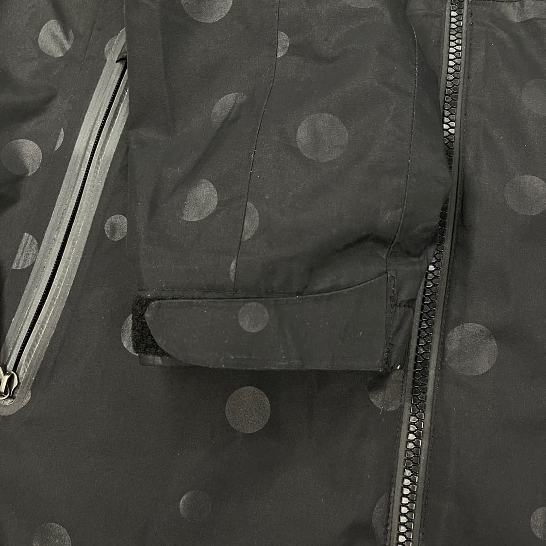 컬럼비아 블랙 도트 바람막이 상품이미지10