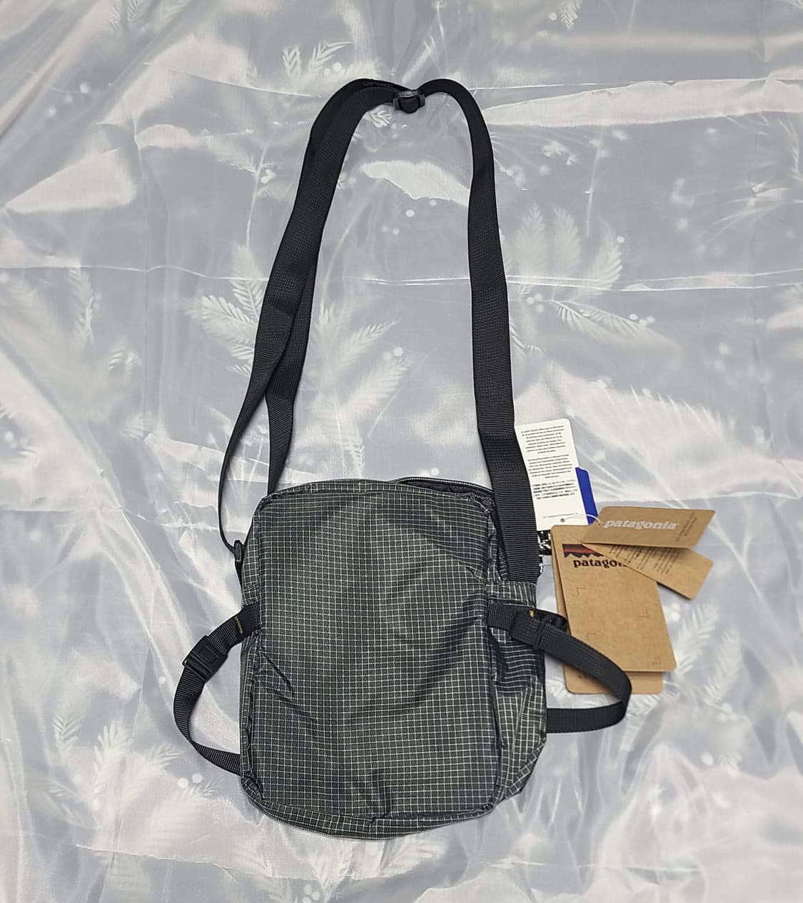 [새상품] 파타고니아 미니 크로스백/ 3가지 색상 상품이미지5