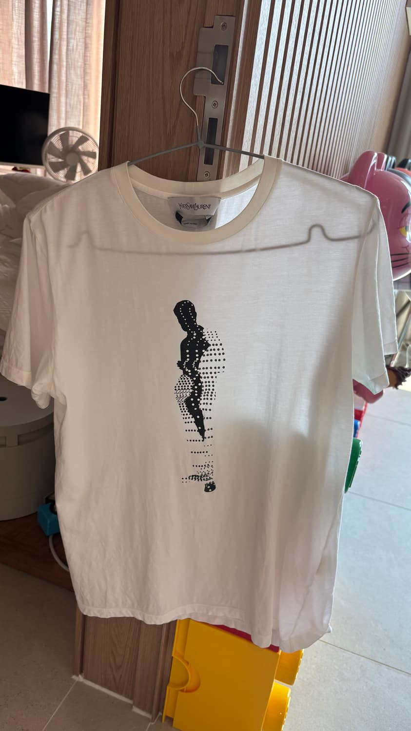입생로랑 이태리  남성 반팔티 M 티셔츠 상품이미지1