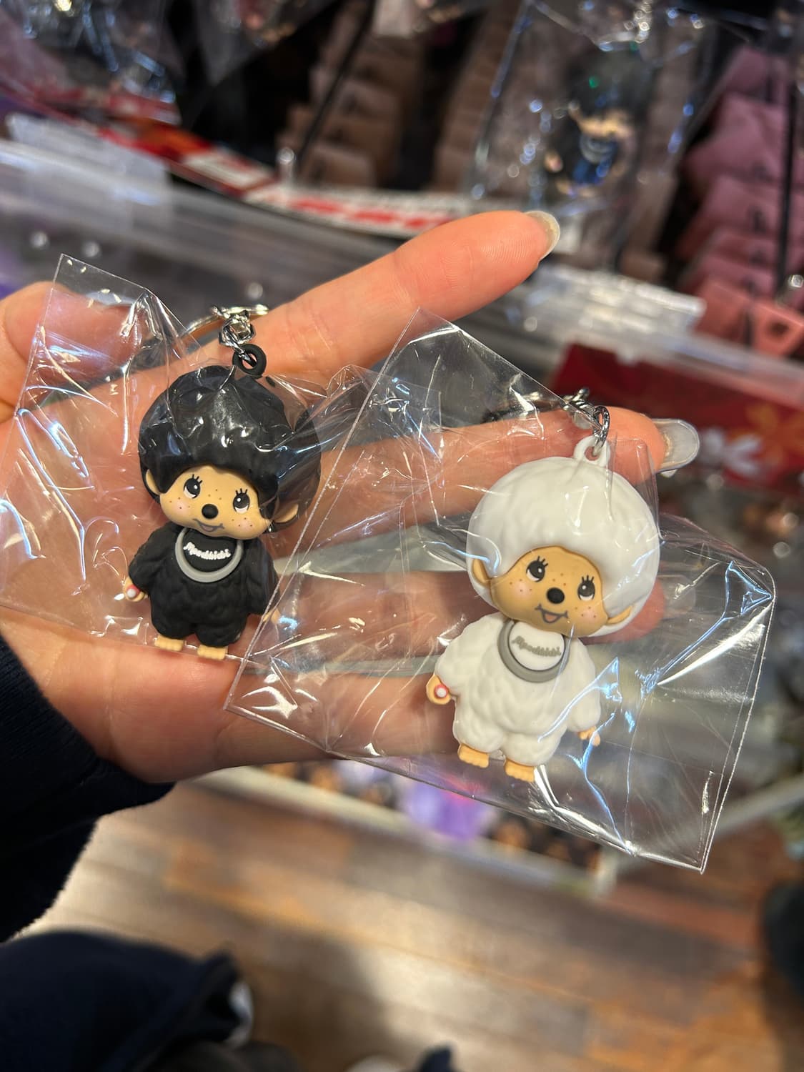 (3/6마감) 블랙 몬치치 화이트 몬치치 피규어 키링 신상 상품이미지1