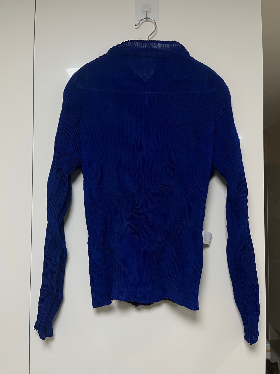 착용컷O Isseymiyake reversible 2waycardigan 상품이미지4