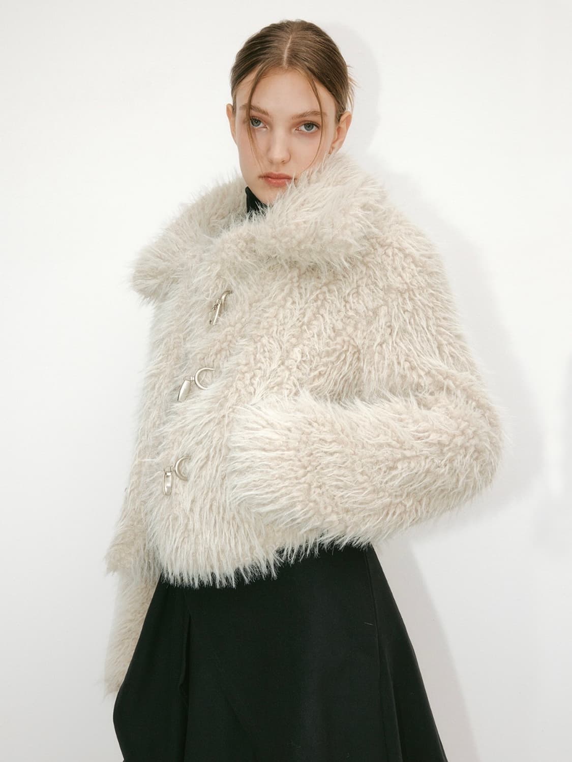 유즈 퍼자켓 YUSE LE HOODIE FUR SHORT JACKET 상품이미지2