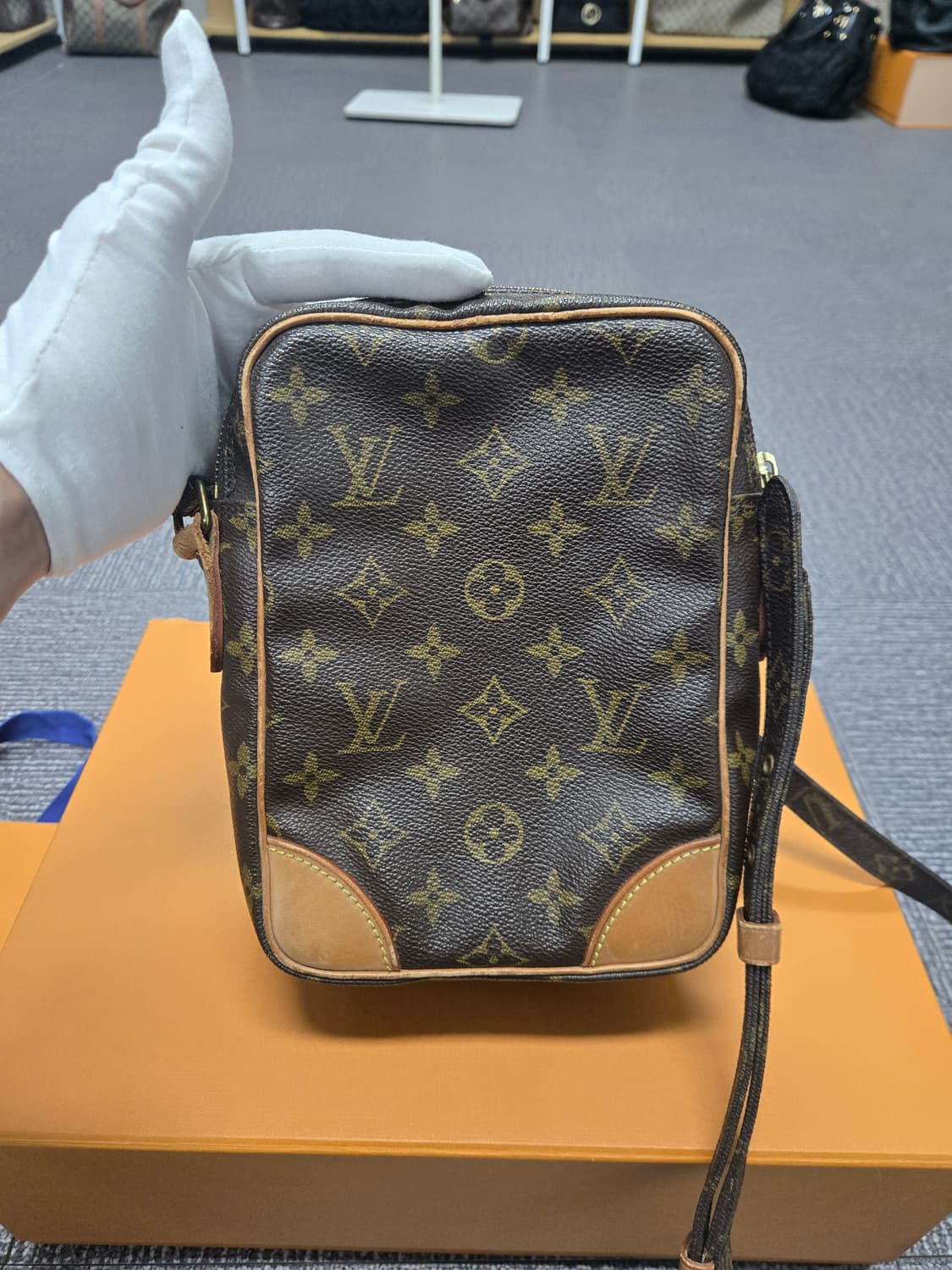 [특가][정품]루이비통 아마존 크로스백 상품이미지3