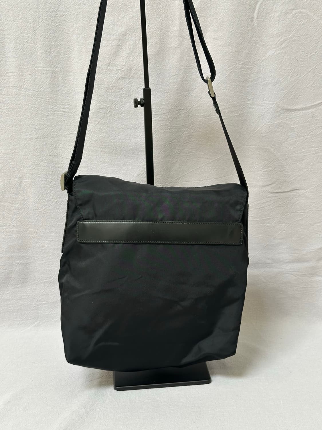 프라다 포코노 나일론 메신저백 버클 크로스백 주우재백 상품이미지8