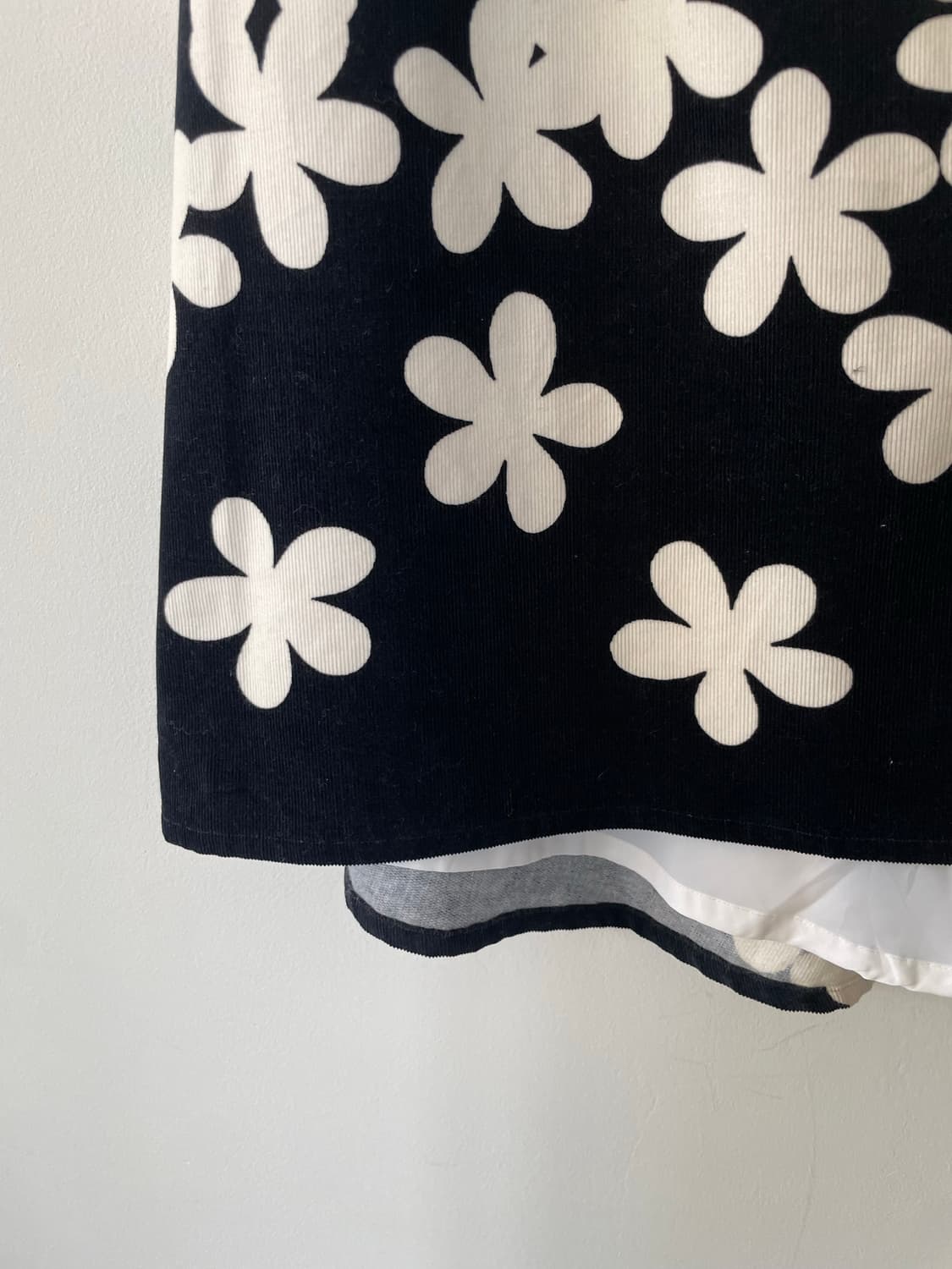 agnes b. corduroy flower aline skirt 상품이미지4