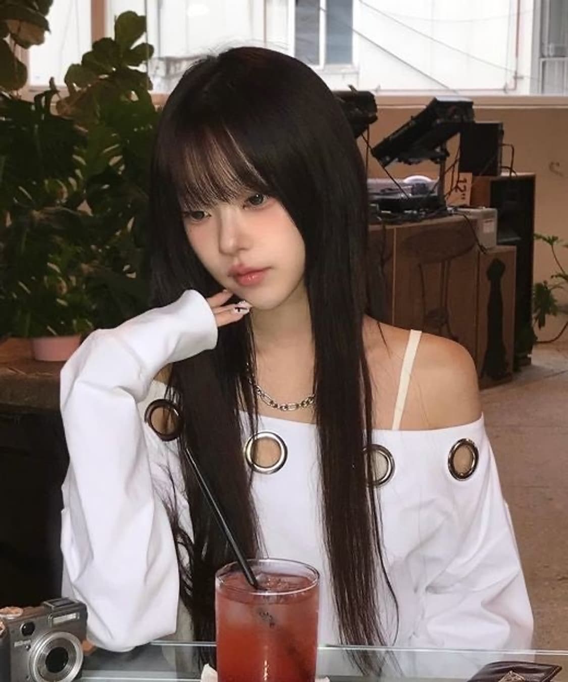 플리즈노팔로우 kealy eyelet 오프숄더 맨투맨 상품이미지1